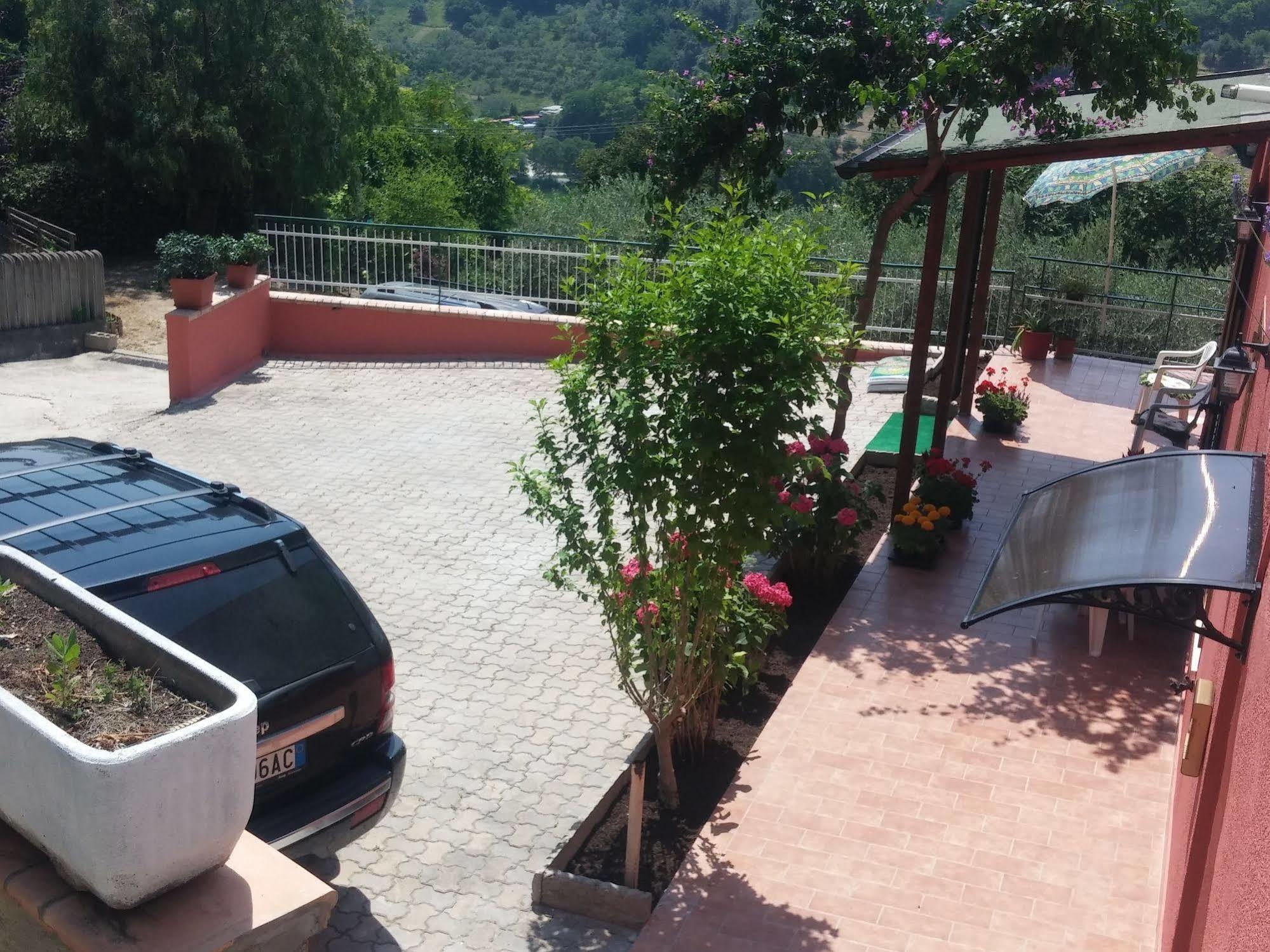 B&B Santa Lucia Silvi Paese Kültér fotó
